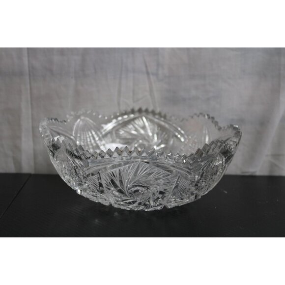 Beautiful Glass Bowl With Unique Designs For Any Home - Picture 1 of 7